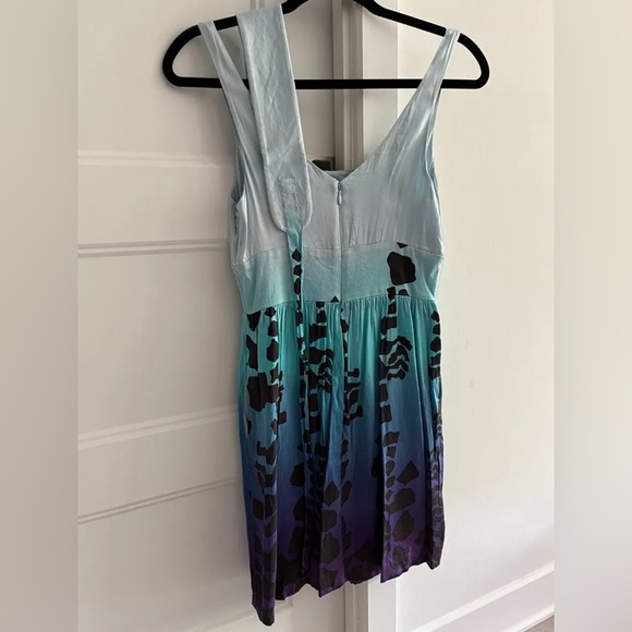 MARCIANO
PRE-OWNED | Formal Summer Dress 2009 | S
Gradient light blue to purple - Picture 2 of 5